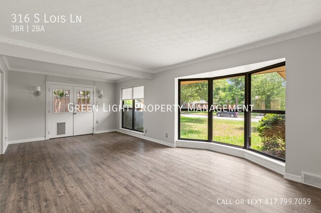Building Photo - 316 S Lois Ln