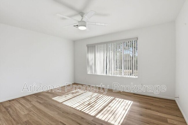 Building Photo - 2325 W Stottler Dr