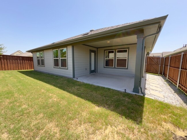 Building Photo - 11333 Pecan Crk Dr