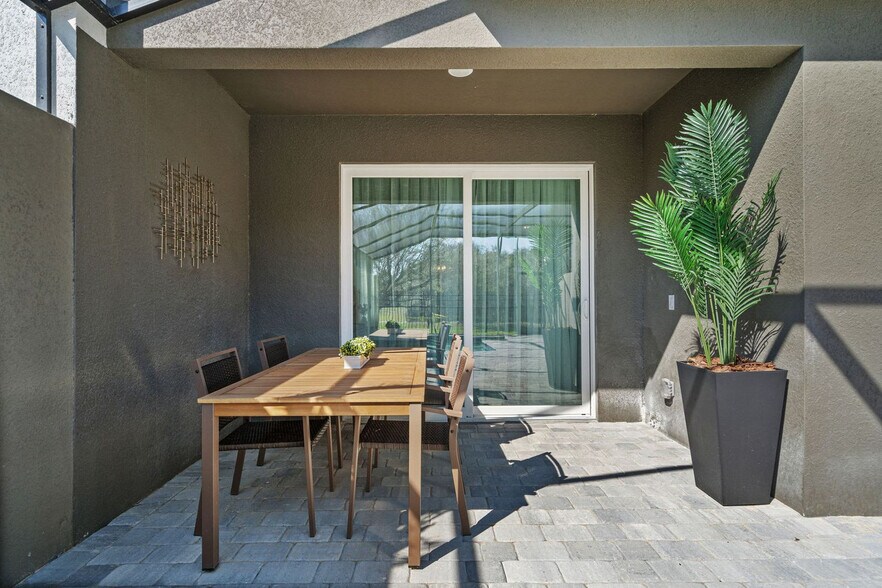 Building Photo - 2470 Santorini Dr