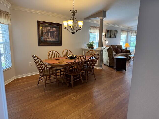 Building Photo - 353 Acadia Dr