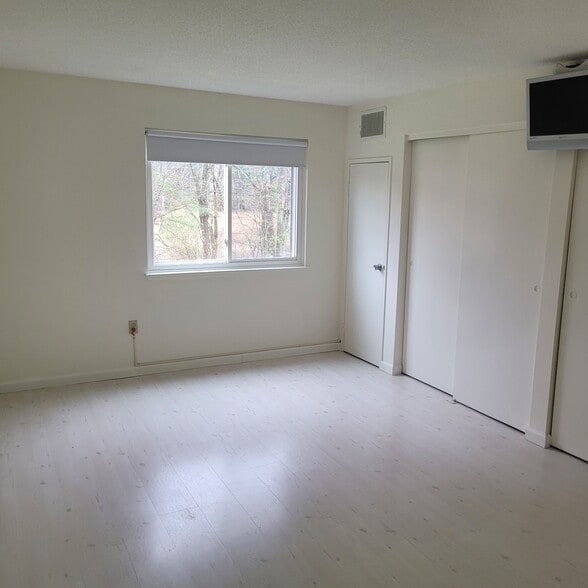 Bedroom 2 - 48 Silver Hill Ln