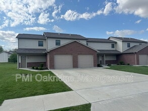 Building Photo - 719-779 Meadow Glen Ave.