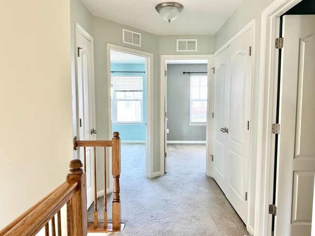 Building Photo - COLONIAL FORGE TOWNHOUSE - STAFFORD (END UNIT)