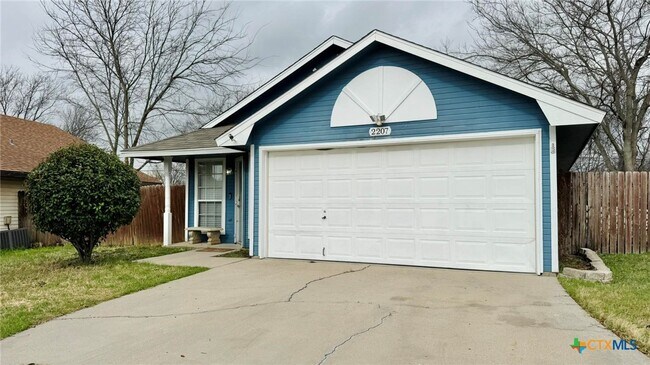 Building Photo - 2207 Purser Dr