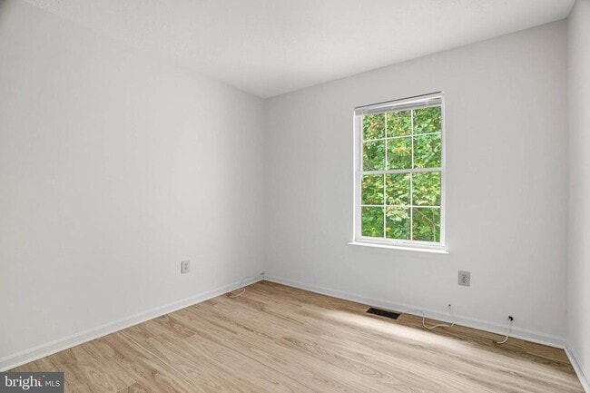 Building Photo - 9220 Brewington Ln