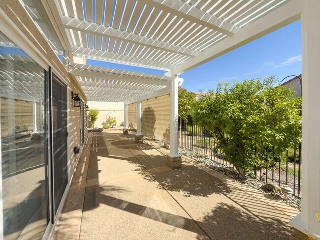 Building Photo - ~The Colony~ 55+ Community | Single Story ...