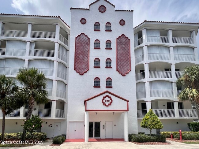 Building Photo - 800 Del Rio Way