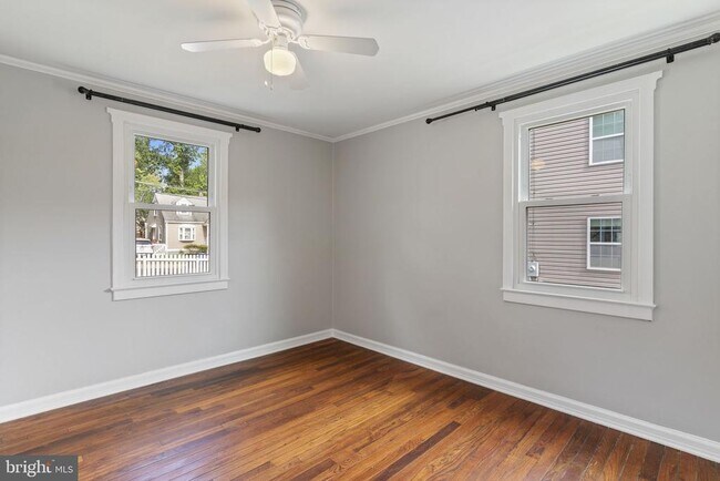 Building Photo - 4023 Poplar St