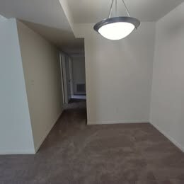 Building Photo - 600 Reusens Rd