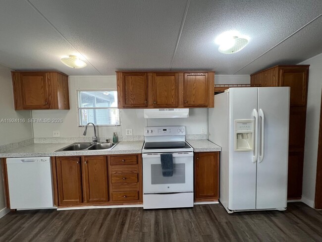 Building Photo - 35303 SW 180th Ave