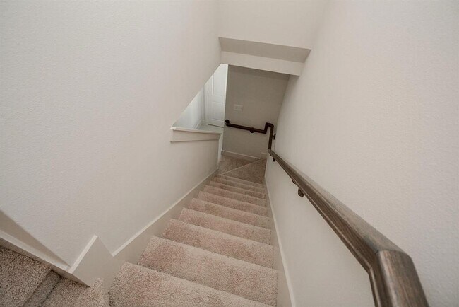Building Photo - 6013 Cypress St