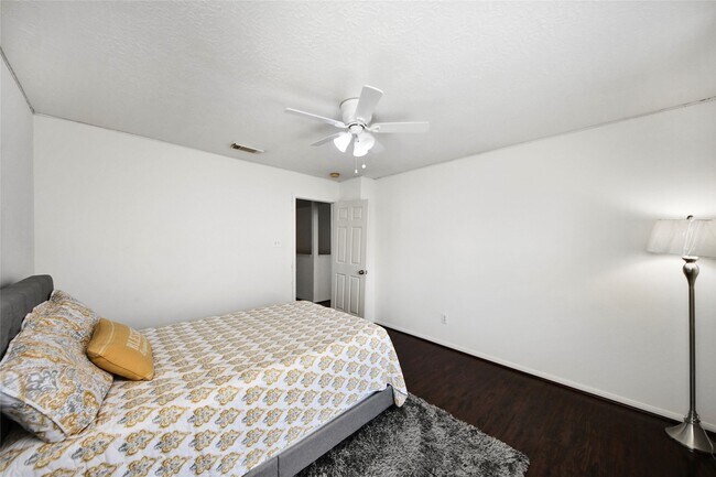 Building Photo - 9107 S Ferndale Pl Dr