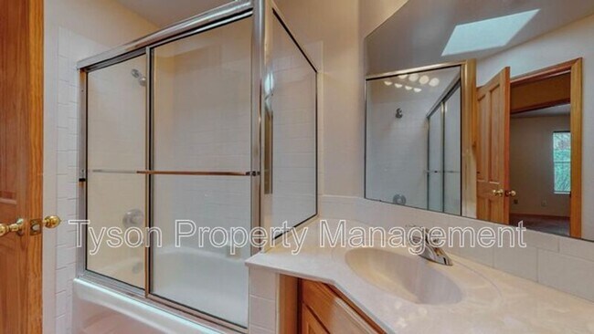 Building Photo - 10509 Tuscany Dr NW