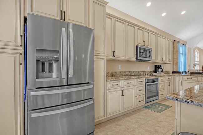 Building Photo - 2063 Reston Cir