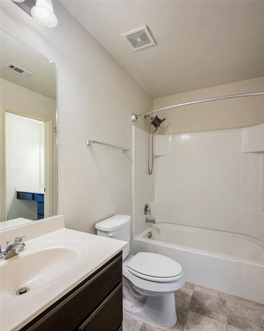 Building Photo - 3416 Wavecrest Ln