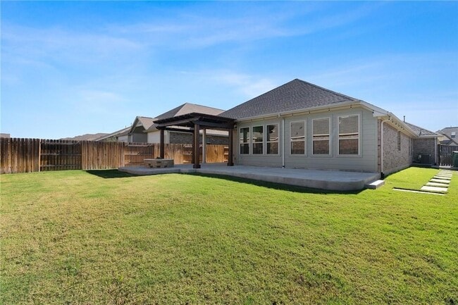 Building Photo - 3351 Hidalgo Loop