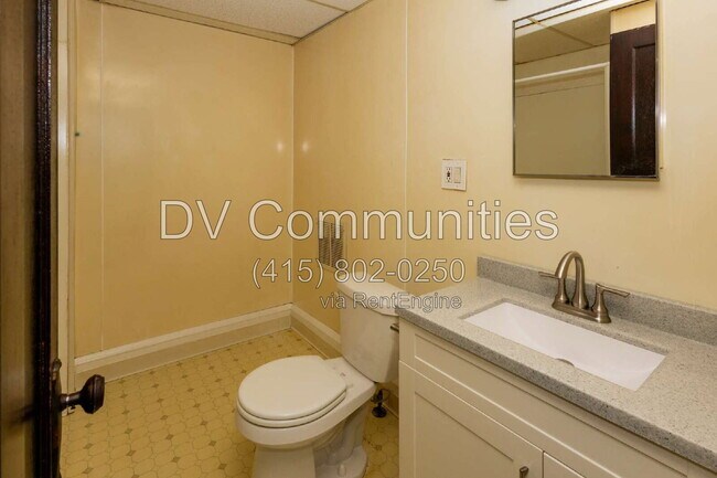 Building Photo - 3765 W 134th St