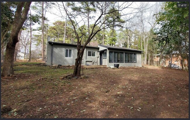 Building Photo - Beautiful 2-bedroom home!