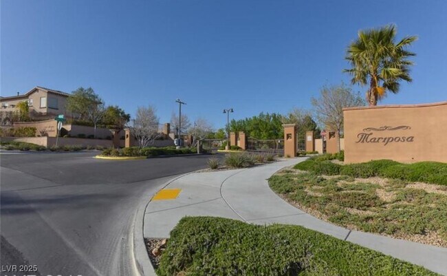 Building Photo - 620 Apricot Rose Pl