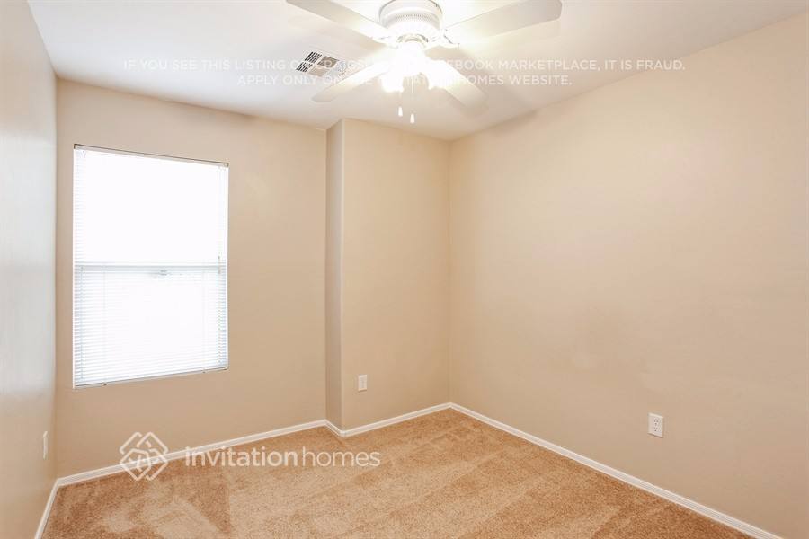 Building Photo - 1216 S 121st Ln