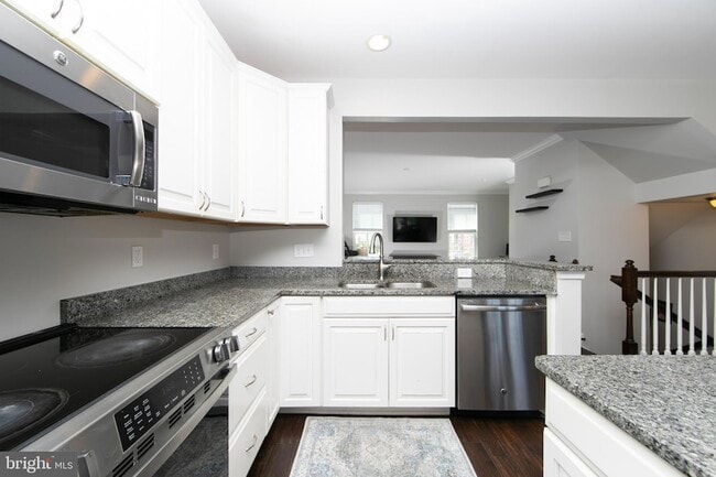 Building Photo - 304 Iannelli Rd