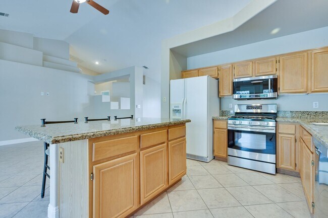 Building Photo - 561 Pacer Terrace