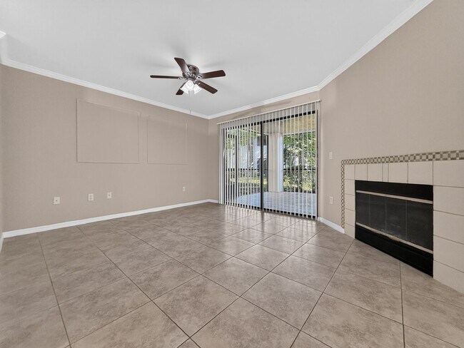 Building Photo - 10150 Belle Rive Blvd