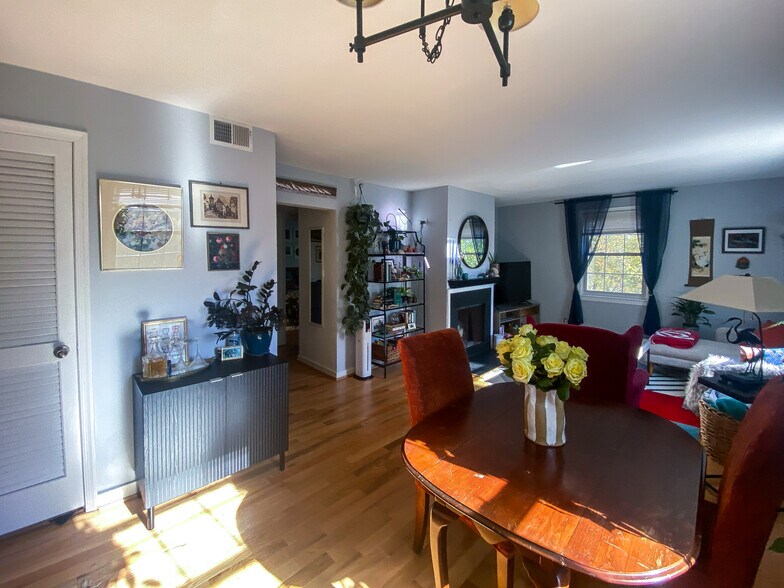 Building Photo - 2242 Washington Avenue