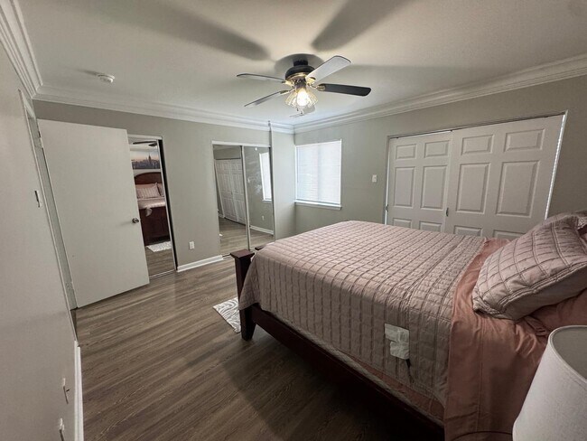 Building Photo - 4736 Walden Pond Dr