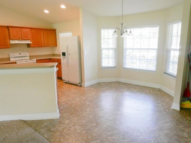 Building Photo - 426 Harrisburg St SW