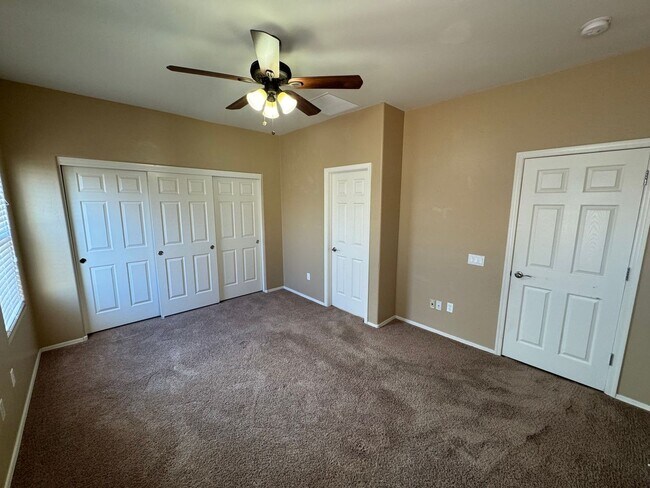 Building Photo - Red Rock Home