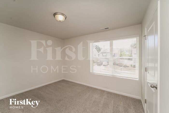Building Photo - 6310 Mosley Glen Dr