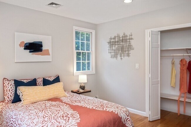 Building Photo - 29 Burke Ln