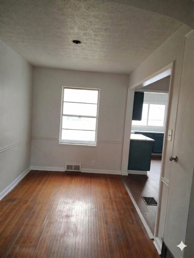 Building Photo - 3305 N Keystone Ave