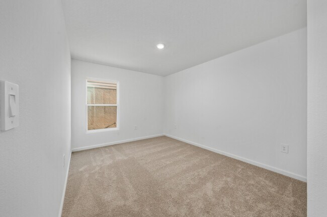 Building Photo - 3146 Totem Rd