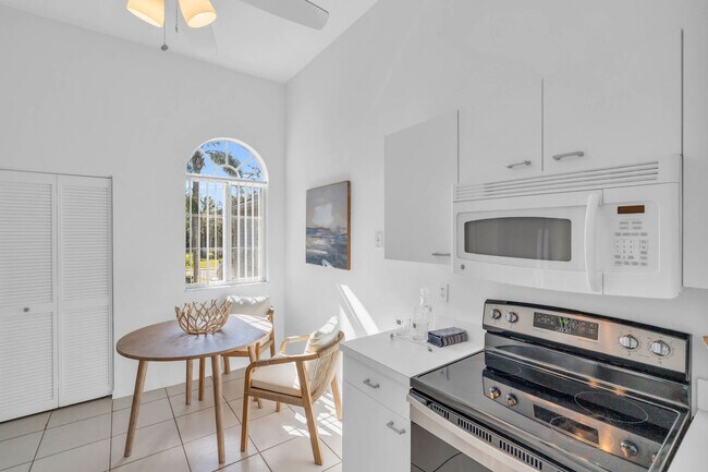 Building Photo - 2841 Citrus Lake Dr