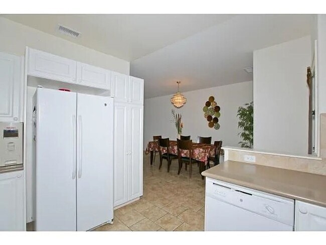 Building Photo - 91-1050-1050 Kaileolea Dr