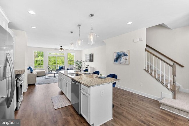 Building Photo - 15292 Westham Ct