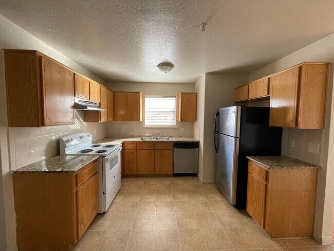 Building Photo - 3405 Atkinson Ave