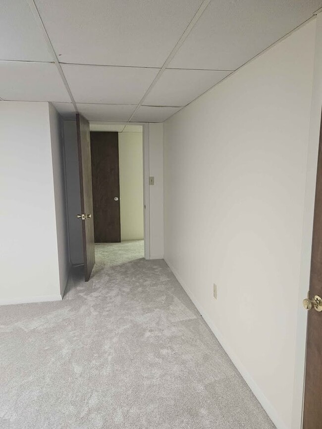 Building Photo - 121 S Regency Dr