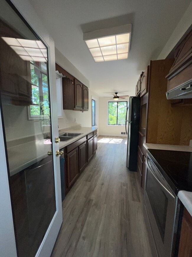 Building Photo - 276-278 Gresham St