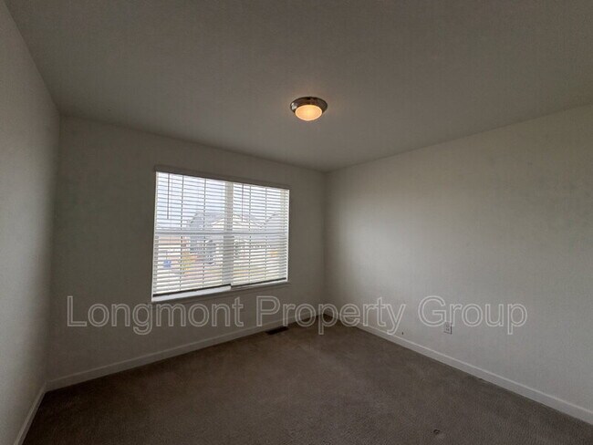 Building Photo - 3518 Sawtooth St