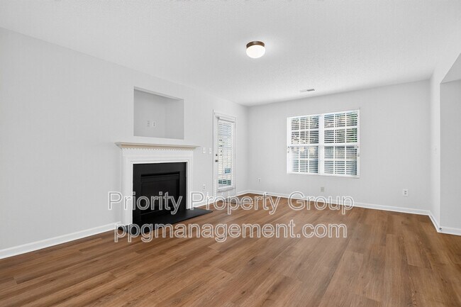 Building Photo - 3204 Barons Court Rd