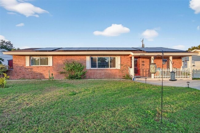 Primary Photo - 11761 80th Ave