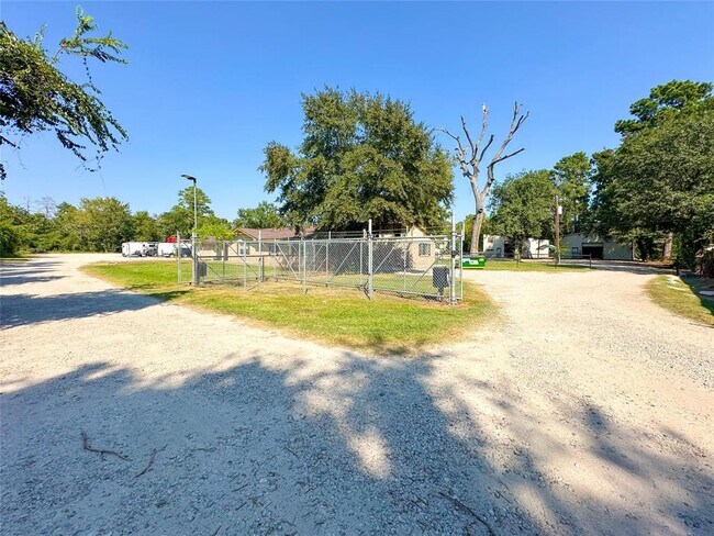 Building Photo - 11418 Cypress North Houston Rd