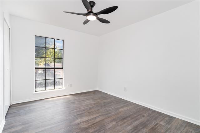 Building Photo - 6767 Dandelion Dr