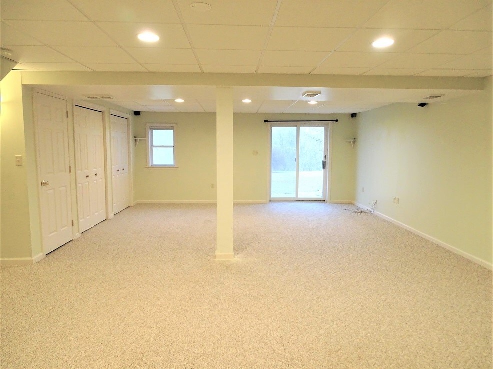 Building Photo - 932 Orchard St