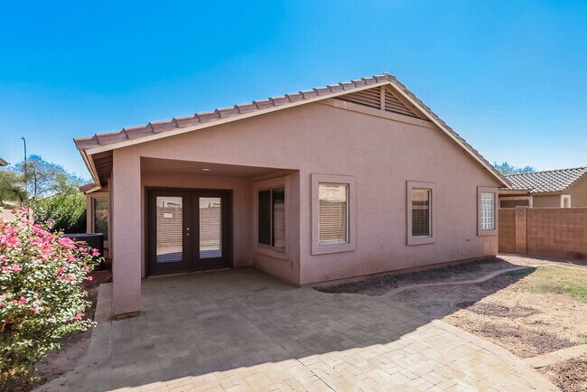 Building Photo - 11402 W Davis Ln