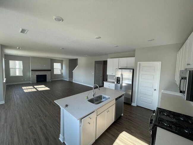 Building Photo - 17195 Seaboard Pl